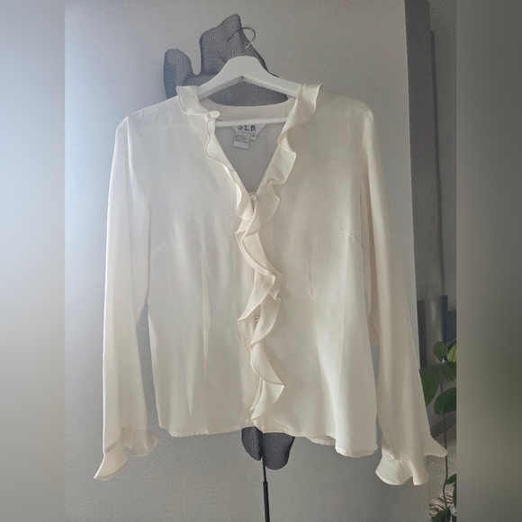 Ivory Ruffle-Front Long Sleeve Blouse - Picture 4 of 4